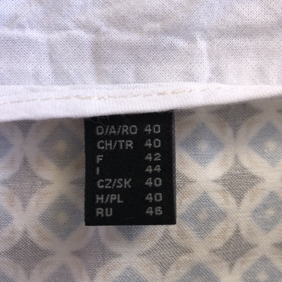 Like new! HELENE FISCHER by Tchibo Chino Shorts - Picture 3 of 7